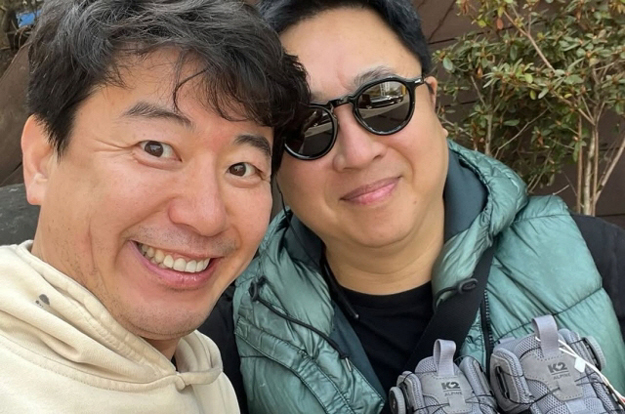 김경식, 시각장애인 된 이동우 위해 3년째 책 낭독..“날 살린 친구”