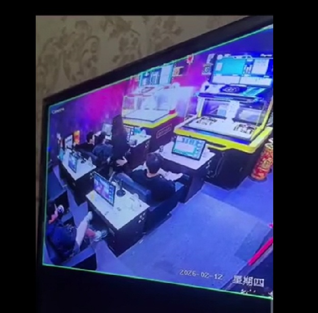 롯데 정체불명 영상에 발칵! → 나승엽 고승민 김동혁 '게임장' 포착 날벼락.. “사실 관계 파악 중”