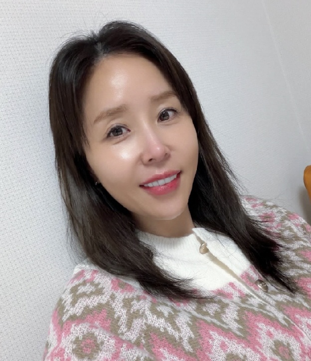 신지, '문제의 약과 사진' 후폭풍...결국 사과까지 “놀란 마음 진정하세요”