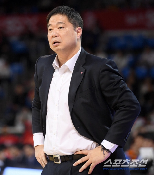 현주엽, 갑질 논란 후 충격적 근황 “子폐쇄 병동에 세 번째 입원, 정신과 약 먹으며 치료中”