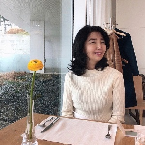 여에스더, 난치성 우울증 고백 “해외서 자발적 안락사까지 고민”