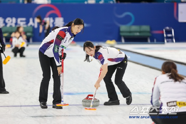 “초미녀군단 女컬링 5G 金!” 경기도,압도적 23연패 달성...MVP는 알파인스키 4관왕 김소희[동계체전X공식발표]