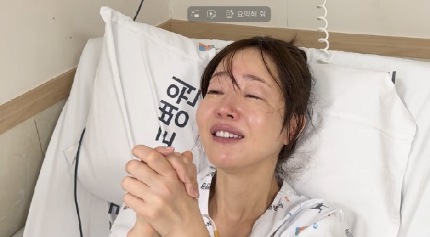 “발목 뼈가 완전 산산조각 나”…엄지원, 日여행중 돌발 사고→韓긴급후송 2시간 수술 '눈물의 기도' 울컥