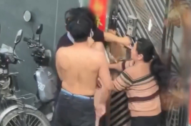 아들 약혼녀와 불륜한 아버지..길거리서 벌어진 가족 난투극 ‘네 남녀의 치정극’