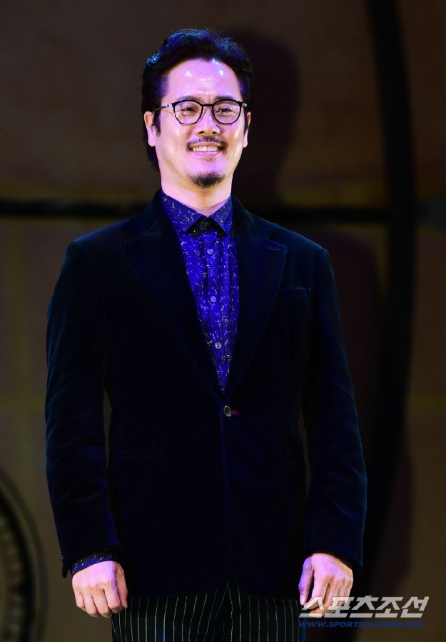 '성폭행 혐의' 남경주, 홍익대 부교수직 직위해제…“개강 직전 조치”