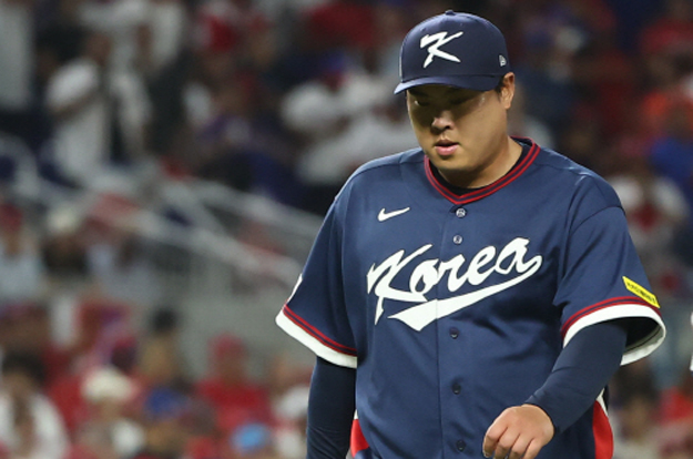 처참하다! 한국, 3회에 0-7 게임 터졌다 → 류현진 3실점, 노경은 2실점, 곽빈 밀어내기 볼넷 또 볼넷 [마이애미 현장]