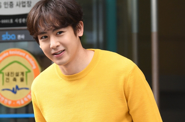 닉쿤, 스토커 욕설·폭행 고백 “중국어로 공격적 행동..결국 경찰차 타고 귀가했다”