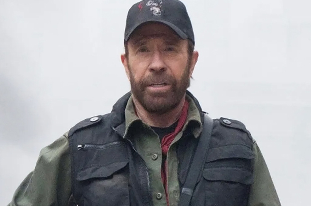 한국서 배운 발차기로 할리우드 평정..주한미군 출신 척 노리스 별세