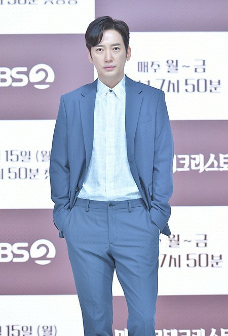 “故이상보, 하늘서 부모님·누나 만나길”..사망 비보에 가정사 재조명