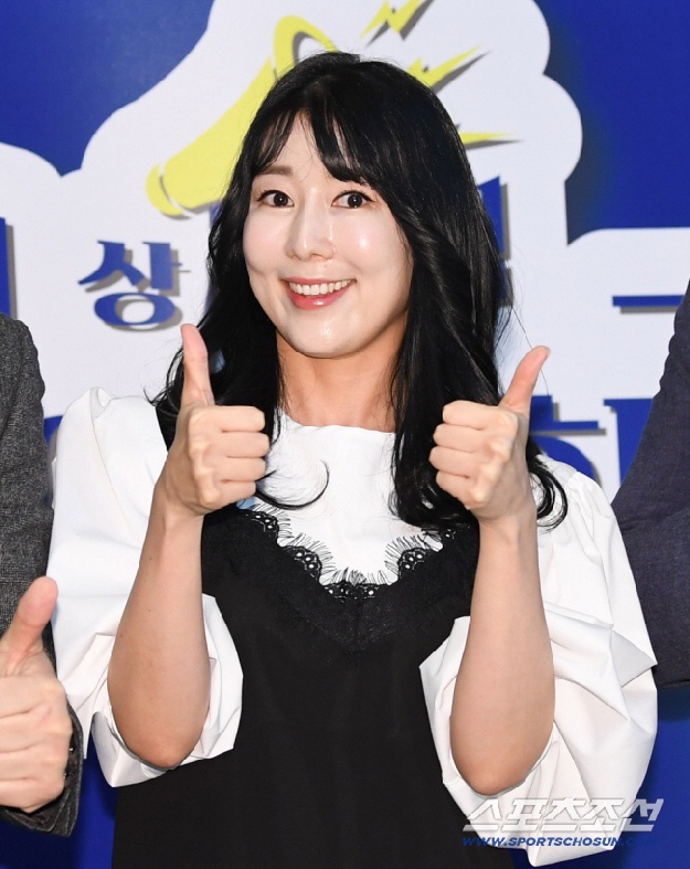 '비혼모' 사유리, 개그맨과 열애 고백 “진짜 좋은 남자라 생각”