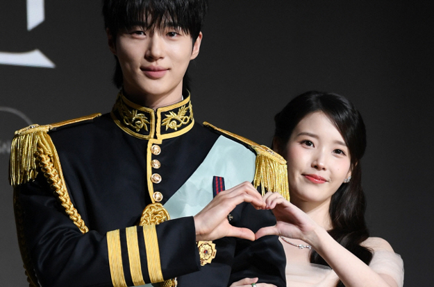 “왕이 될 상”..'21세기 대군부인' 아이유·변우석, 10년 전 과오 씻고 왕실로