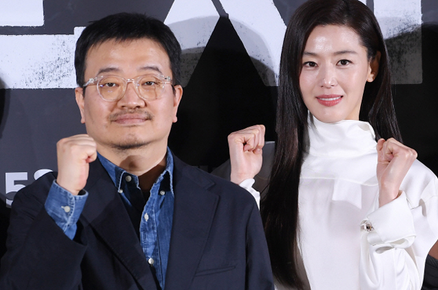 “연상호 감독 찐팬”..꿈 이룬 전지현, '군체'로 11년만 스크린 복귀