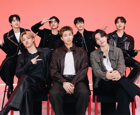 BTS, 5년 만에 컴백하자마자 '굿즈 품질' 논란…결국 “전량 환불” [공식]