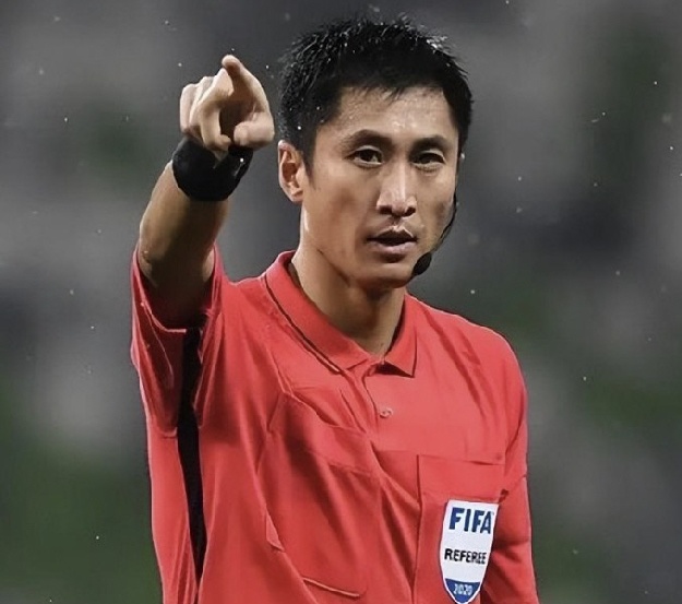 굴욕 또 굴욕! 日도 화들짝, 중국도 있는데..“韓 심판 선출 0명”→“한국 마지막 월드컵 주심 2002년” 처참한 기록까지 조명