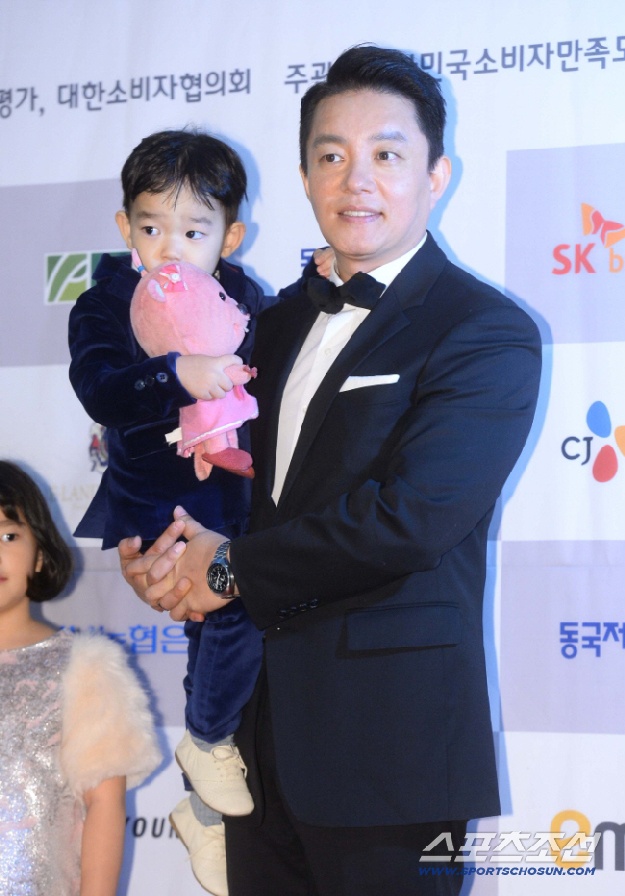 이범수 “합의 이혼 후 소을·다을 만나, 몇 년 만에 함께 웃었다”