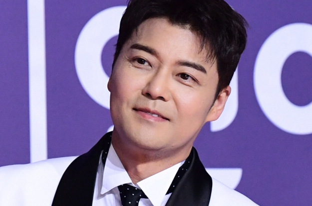 전현무 “연인과 내년 5월 셋째주 결혼”..'하객 1000명' 초대형 식 예고