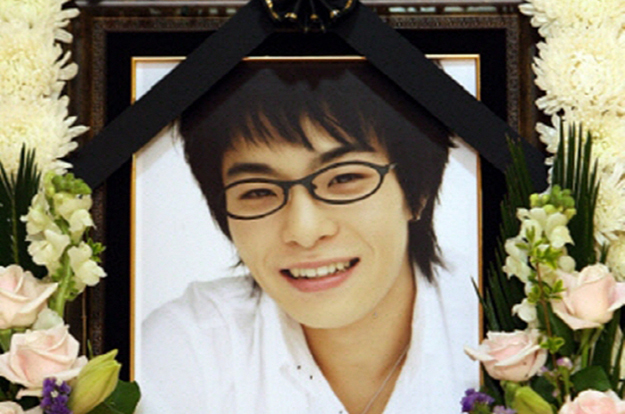 먼데이키즈 故 김민수, 오토바이 사고로 떠난 '23세 비극'..오늘 18주기 '먹먹'