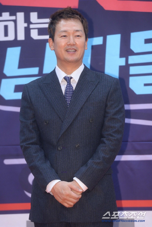 김정태, 간수치 900에 '8시간 대수술'..“배에 복수 찬채 촬영, 잘릴까봐 숨겨”