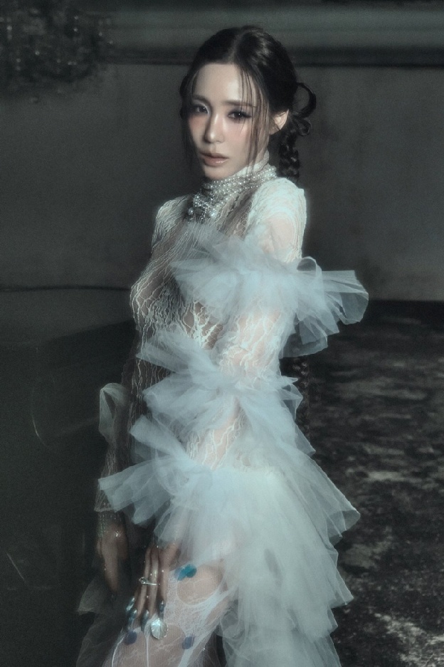 티파니, 속 훤히 비치는 시스루..♥변요한도 놀랄 '파격 비주얼'