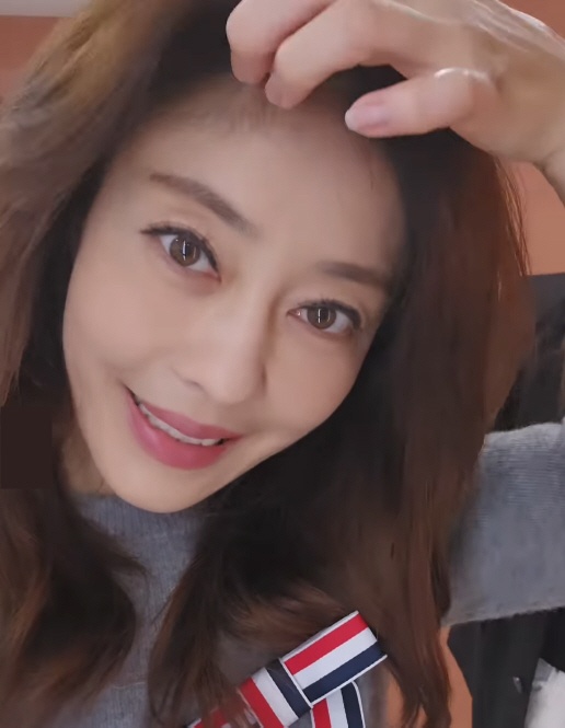 쥬얼리 이지현, 프랜차이즈 미용실 오픈..“제일 나이 많지만 괜찮아”
