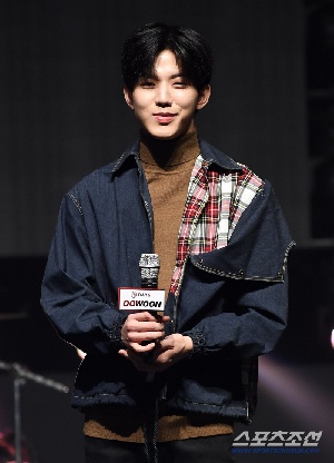 데이식스 도운, 유혜주 동생과 열애설…웨딩 플래너 상담 목격담까지