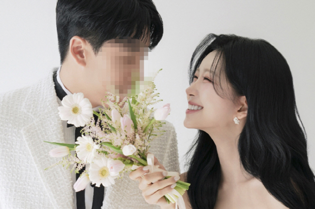 '故 최진실 딸' 최준희 “어떤 엄마 되고싶냐고? 절대 떠나지 않을 엄마요”