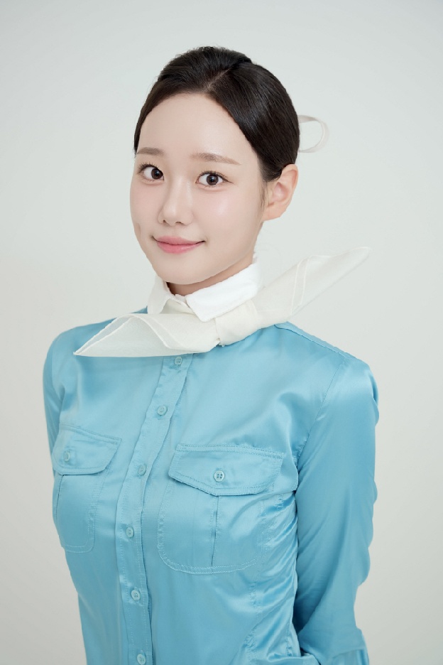 승무원 때려치우고 야구여신 → '신입' 전신영 아나 “진짜 망했다 하고 있었어요”