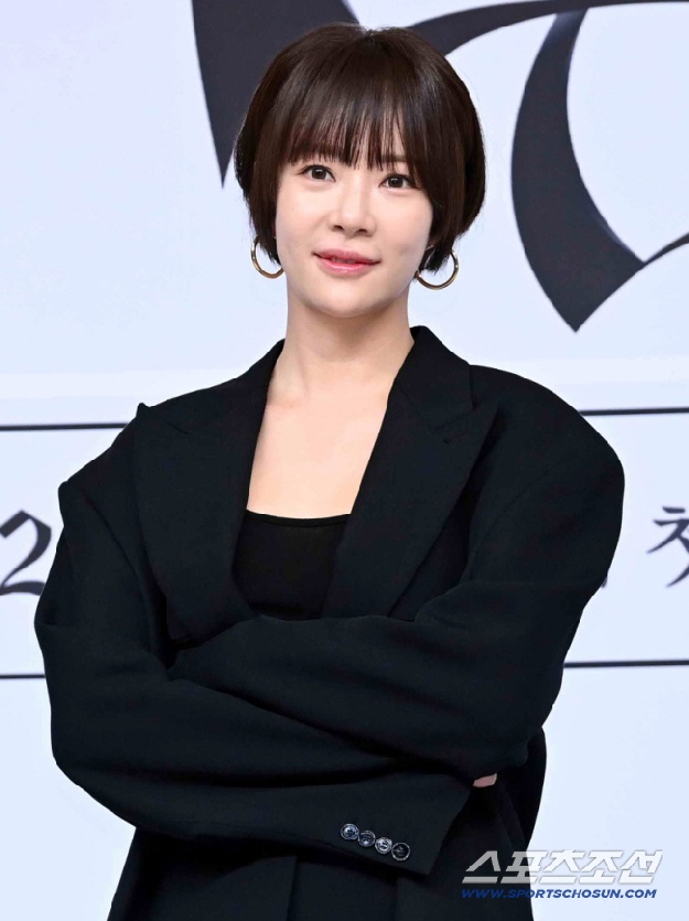 '횡령 논란' 황정음 “故이순재 빈소 몰린 기자들..194cm 줄리엔 강이 다 가려줬다”