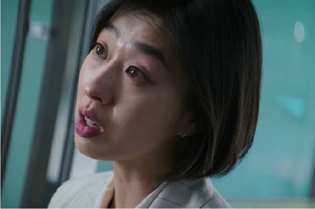 '참교육' 우진母 박지연, 외국인들도 뒷목 잡았다...글로벌 댓글 8000개 '호평'