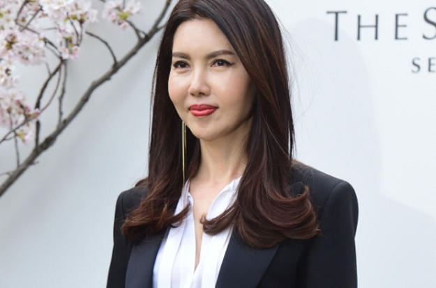 '현대家 며느리' 얻은 백지연, “아들 키울 때 벅찼던 사랑..” 돌연 '큰 돈' 기부한 사연