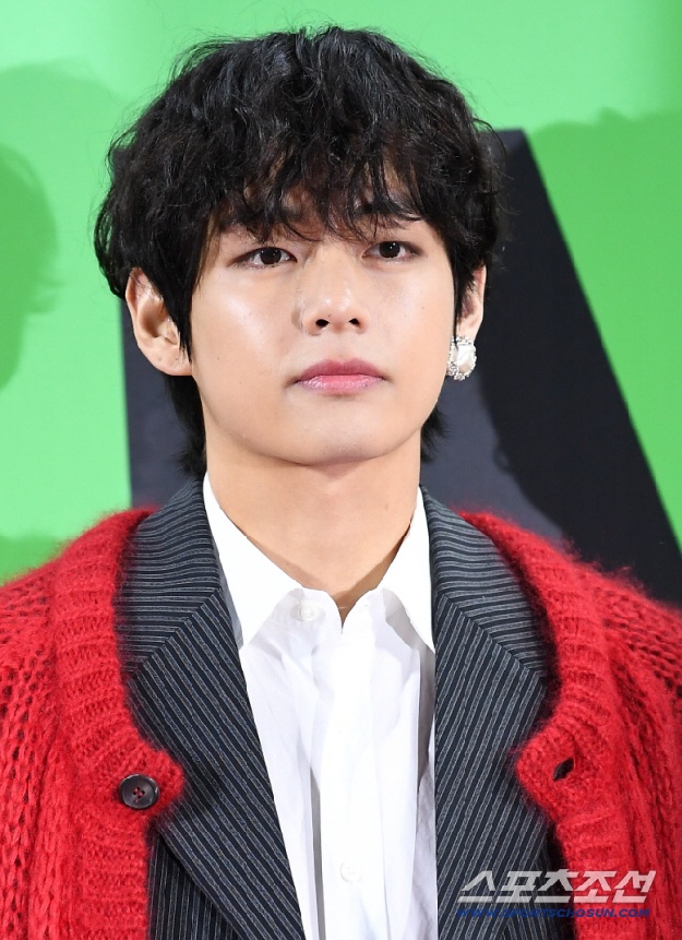 BTS 뷔, 수면시간 고작 2시간27분..“호텔 앞까지 찾아와, 배려 부탁”