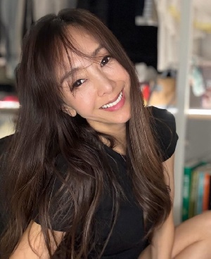 '성매매 벌금형' 지나 “데뷔 16년, 시간 참 빠르죠?”...10년 은둔 생활 끝냈다