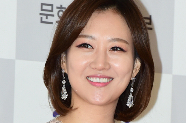 장윤정, 모친 논란 후 지친 마음..“혼자 조용히 쉴 수 있는 곳 알려줘요”