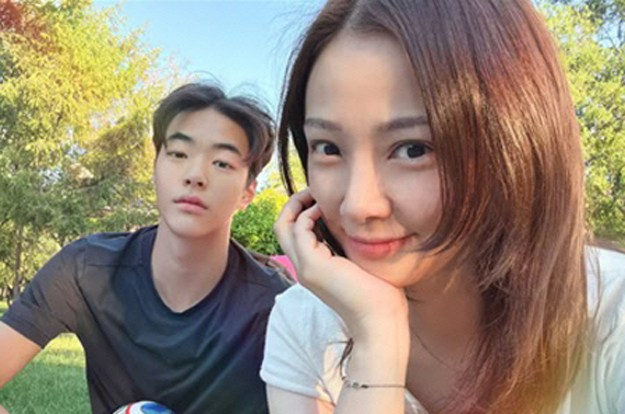 권상우 17세 子, 키 183cm에 외모는 디카프리오?..♥손태영 “헤어스타일만 같아”