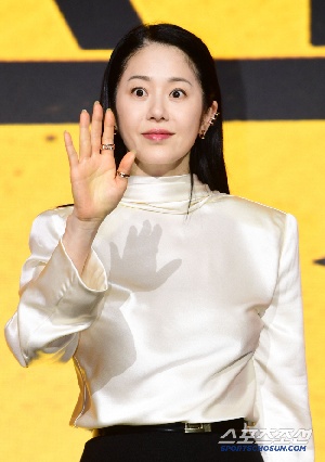 [이슈] '54세' 고현정, 사망설에 경악 “몸 아파 쉬었더니, 쇼크”