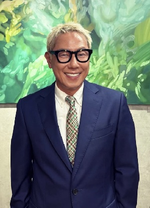 [이슈] 윤종신, 크론병으로 밥도 못 먹는다더니…한남동 건물 시세차익 40억