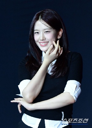 [이슈] 아이브 안유진, 전국민이 인정한 보컬인데…'골든' 커버 후보정 논란 흠집내기
