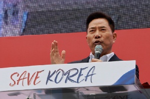 [이슈] 양동근, '계엄 옹호' 손현보 캠프 참가 논란..“정치색 실망”vs“단순 찬양”