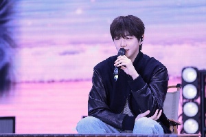 [이슈] 강다니엘, 매진된 美 공연 시작 두시간 전 돌연 취소 “현지 시스템 문제”