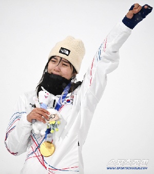 [이슈] '올림픽 단독중계' JTBC, '金' 최가온 패싱에 민심 들끓는데 눈치없는 '시청률' 자랑만