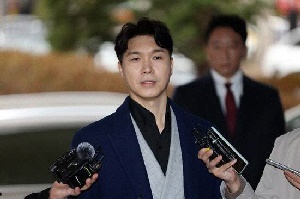'수십억 출연료 횡령' 박수홍 친형, 징역 3년 6개월 확정[SC이슈]