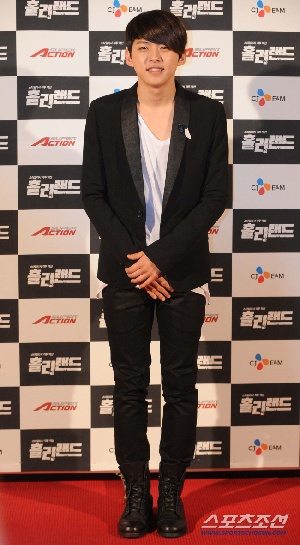 유키스 출신 동호, 외도로 이혼?…전 부인 폭로에 정면 대응[SC이슈]